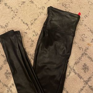Best Selling Spanx Leggings